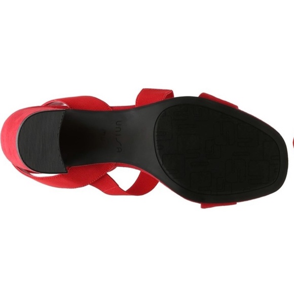 NWOT Unisa Red Strappy Block Heel Sandals - Picture 5 of 5